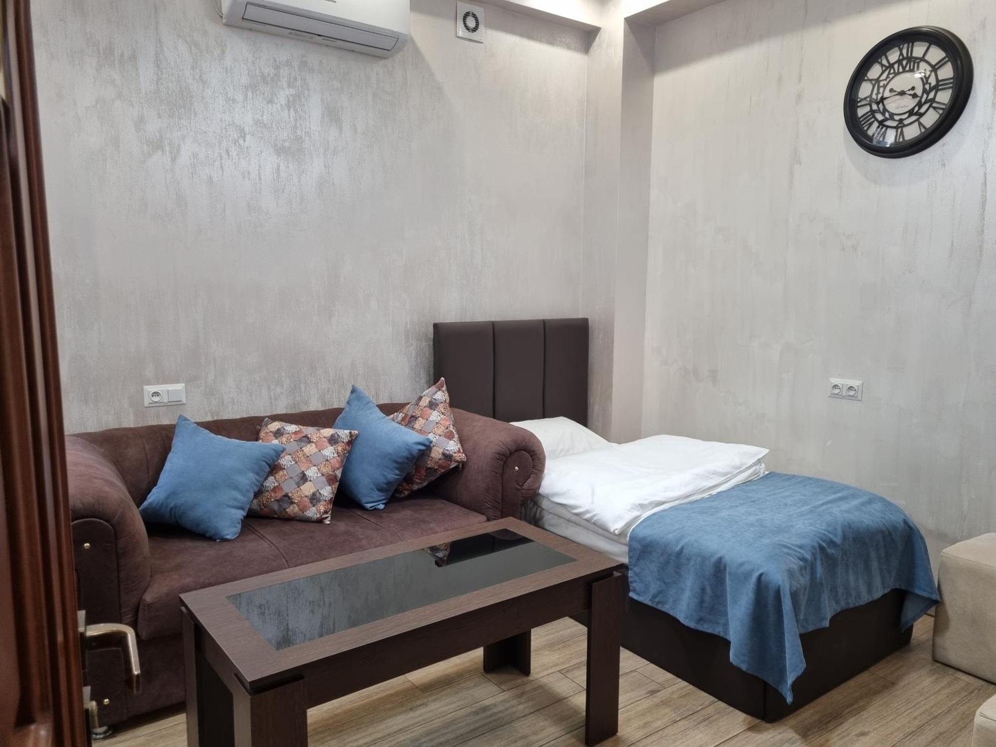 Day Inn Hotel Jerevan Eksteriør bilde