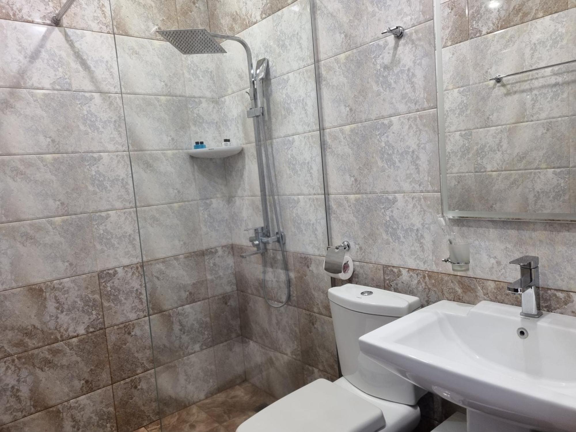 Day Inn Hotel Jerevan Eksteriør bilde