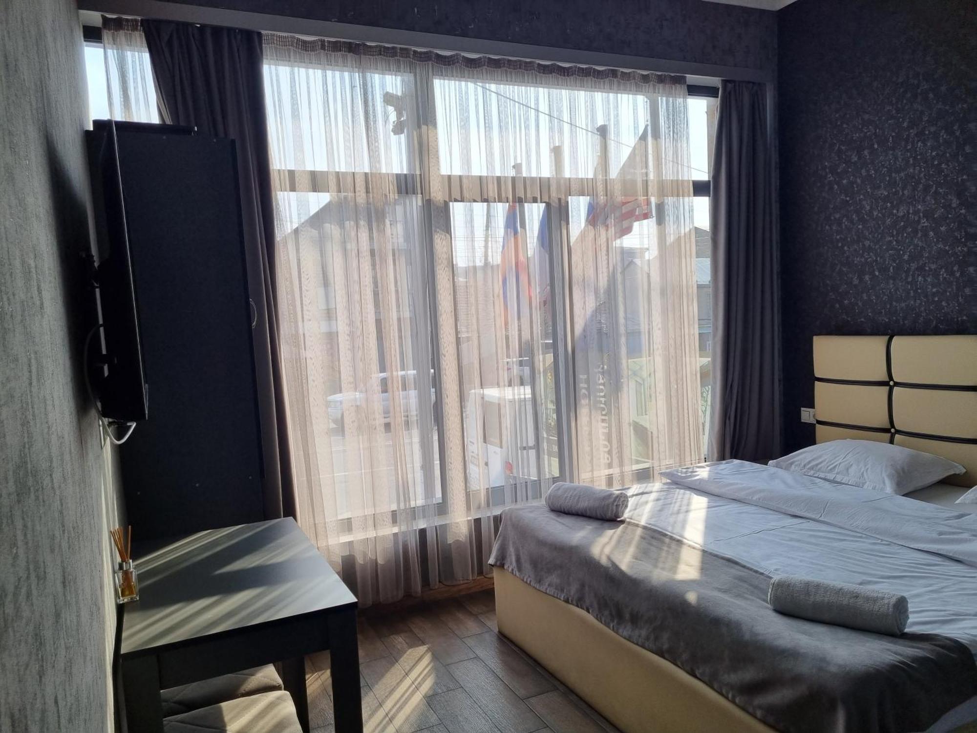 Day Inn Hotel Jerevan Eksteriør bilde